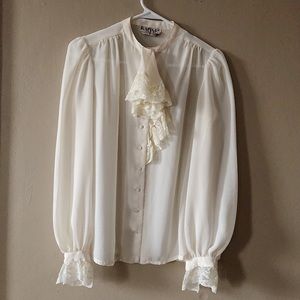 Karina off-white blouse